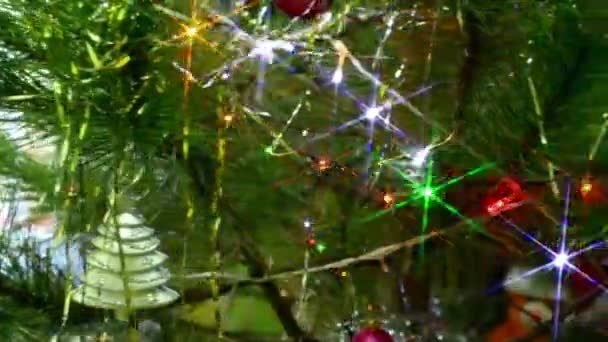 Árvore de Natal feliz — Vídeo de Stock