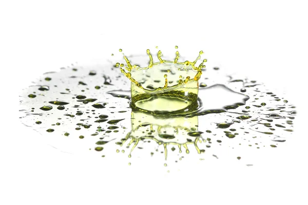 Yellow drop of water — Stock Photo, Image