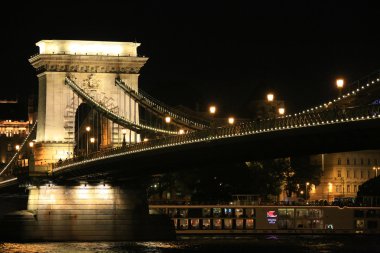 Muhteşem Chain Bridge