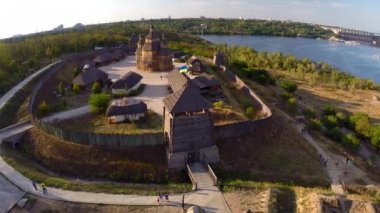 Zaporizhskaya Sich kilisede Kazaklar