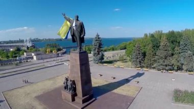 V. ı. Lenin anıt Ukrayna bayrağı