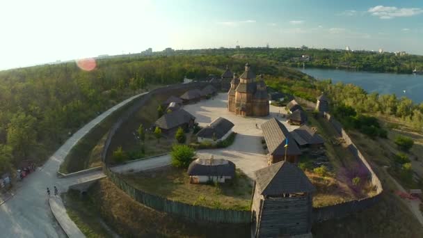 Kozakken kerk in de Zaporizhskaya Sich — Stockvideo