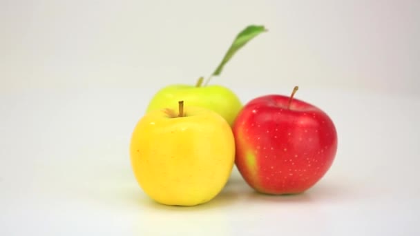 Ripe fresh apples — Stok video