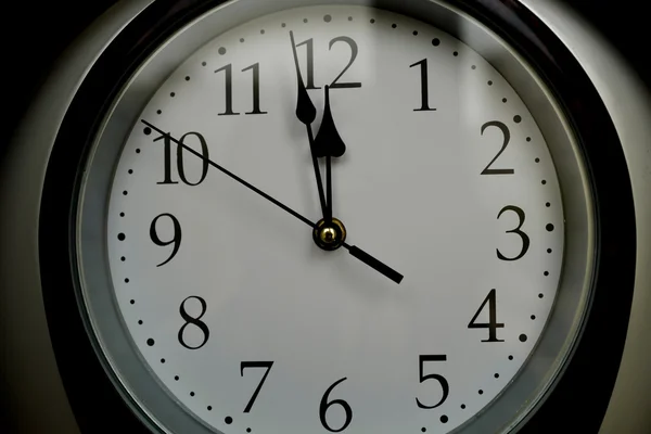 Three minutes to twelve — Stock Photo, Image