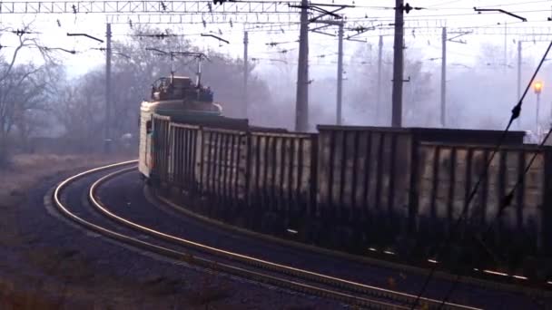 Elektrický vlak noc — Stock video