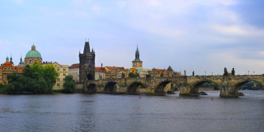 Prag görünümü köprü Vltava üzerinde