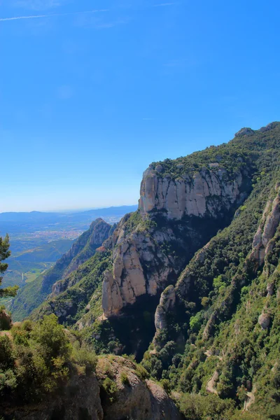 The trail is in a mountain canyon. — Stock Photo, Image