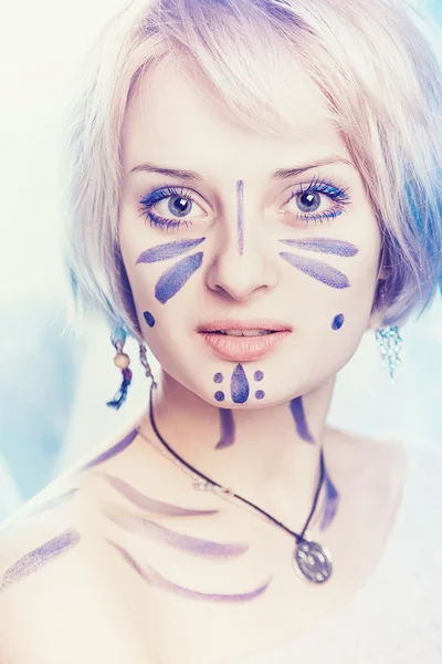 Girl with paint — Stock Photo, Image