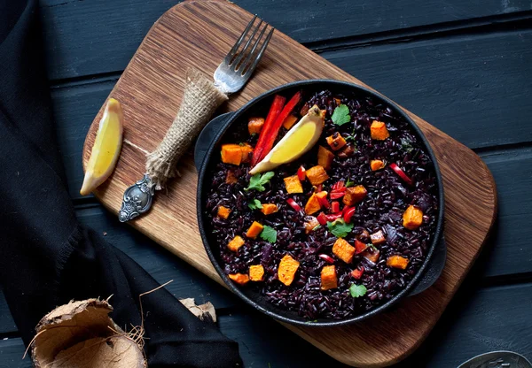 Siyah pirinç paella — Stok fotoğraf
