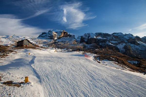 Stoki narciarskie w Madonna di Campiglio, Włochy — Zdjęcie stockowe