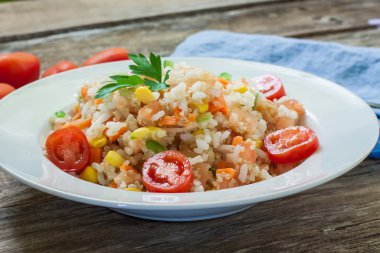Quinoa ve sebzeler