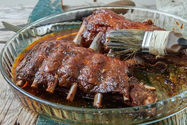 Varkensribbetjes Met Bourbon Whiskey Marinade Saus Bereid Grill — Stockfoto