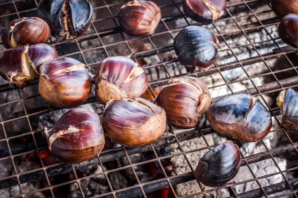 Chestnuts — Stock Photo, Image