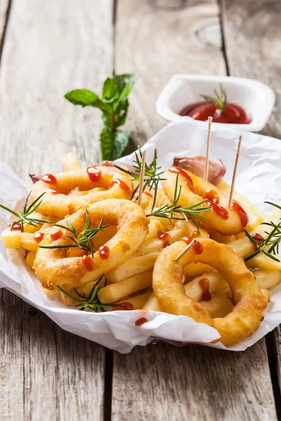 Deep fried calamari — Stock Photo, Image