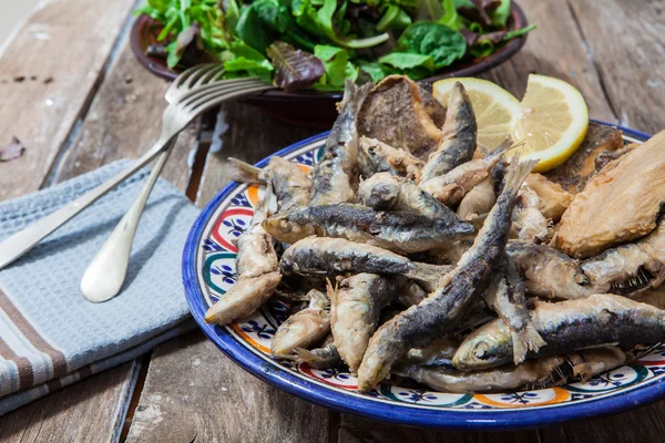 Pescado frito —  Fotos de Stock