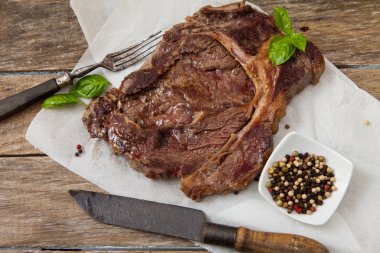 Angus sığır eti biftek