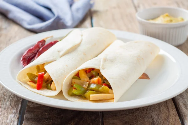 Mexicaans eten burrito — Stockfoto