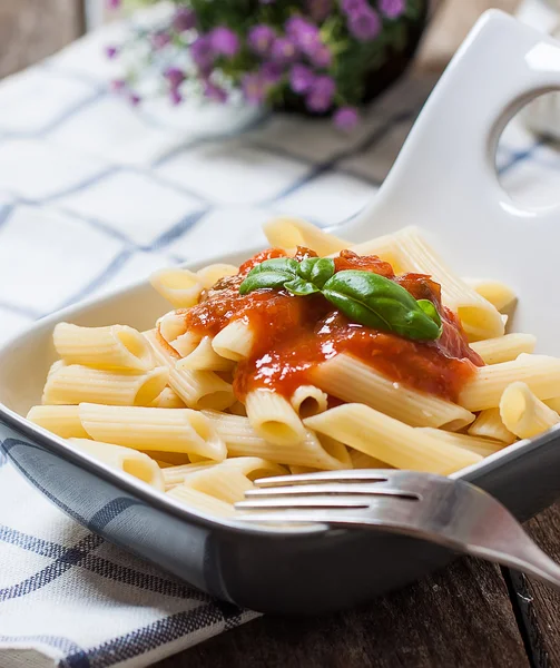 Pastas italianas con tomate — Foto de Stock