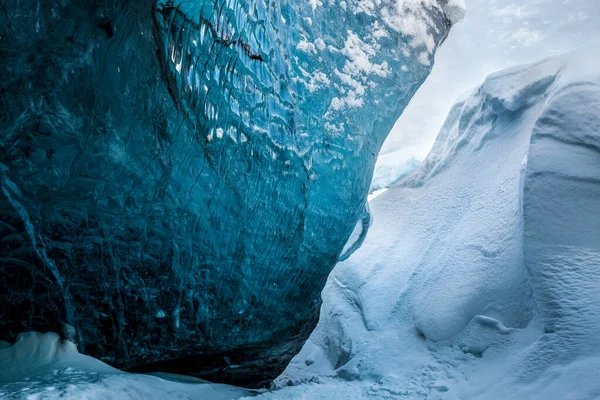 冰洞背景 宏伟的冰川形成 冰岛大自然的华丽美丽 Skaftafell Vatnajokull — 图库照片