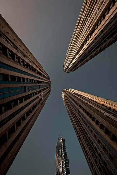 Dubai Kuleleri Perspektif Görünümü — Stok fotoğraf