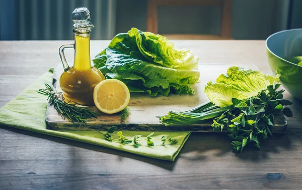 Ingredientes para salada verde — Fotografia de Stock