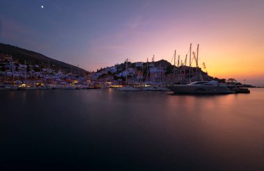 Yunanistan 'da yelkenli limanı
