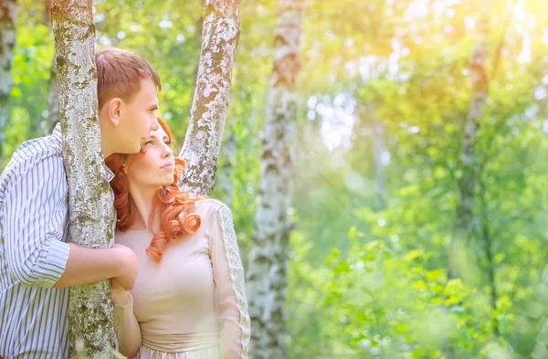 Loving couple in the park — Stock Photo, Image