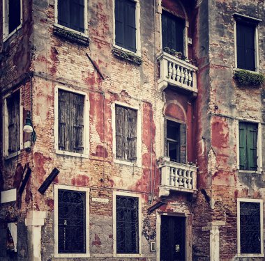 Akmak düşürmek eski duvar arka plan