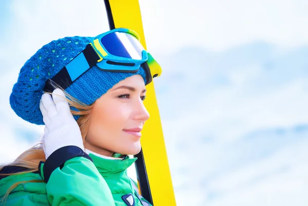 Skier woman portrait — Stock Photo, Image