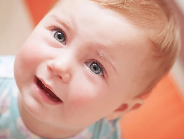 Retrato de bebê triste — Fotografia de Stock