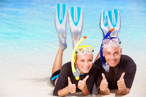 Joyful diver couple — Stock Photo, Image