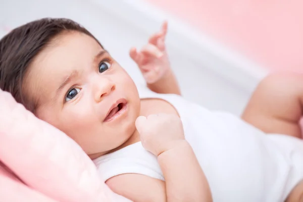 Niedliches kleines Baby — Stockfoto