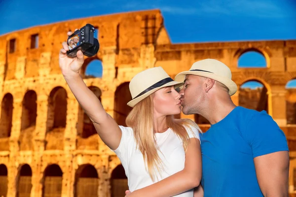 Honeymoon vacation in Rome — Stok fotoğraf