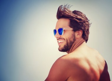 Yakışıklı erkek portresi