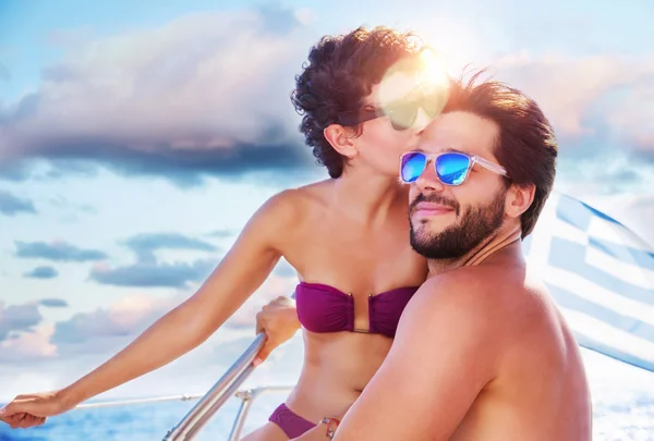 Loving couple on sailboat — Stock Photo, Image