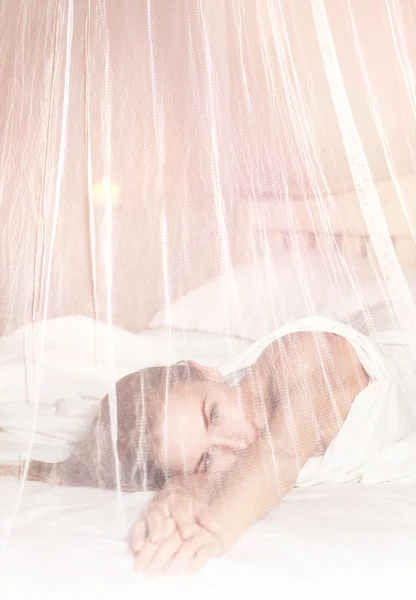 Lovely girl in the bed — Stock Photo, Image