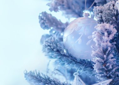 Güzel Noel ağacı süslemesi