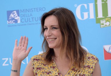 Giffoni Valle Piana, İtalya - 31 Temmuz 2021: Lucia Borgonzoni Giffoni Film Festivali 50 Plus - 31 Temmuz 2021 tarihinde Giffoni Valle Piana, İtalya.