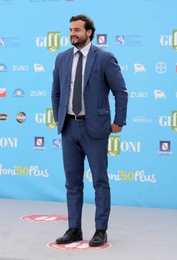 Giffoni Valle Piana, İtalya - 27 Temmuz 2021: Carlo Sibilia Giffoni Film Festivali 50 Plus - 27 Temmuz 2021 Giffoni Valle Piana, İtalya.