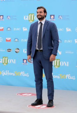 Giffoni Valle Piana, İtalya - 27 Temmuz 2021: Carlo Sibilia Giffoni Film Festivali 50 Plus - 27 Temmuz 2021 Giffoni Valle Piana, İtalya.