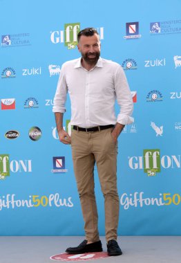 Giffoni Valle Piana, İtalya - 29 Temmuz 2021: Giffoni Film Festivali 50 Plus 'ta Alessandro Zan - 29 Temmuz 2021 Giffoni Valle Piana, İtalya.