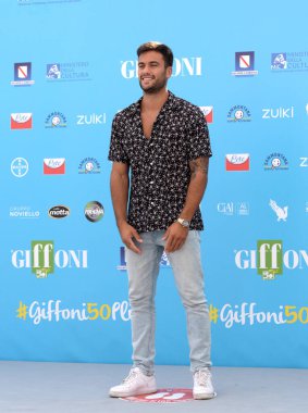 Giffoni Valle Piana, İtalya - 23 Temmuz 2021: Giffoni Film Festivali 50 Plus 'ta Pierpaolo Pretelli - 23 Temmuz 2021 Giffoni Valle Piana, İtalya.
