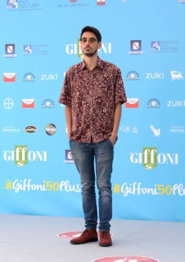 GiFFONI VALLE PIANA - 22 Temmuz 2021: Valerio Lundini Giffoni Film Festivali 50 Plus - 22 Temmuz 2021 Giffoni Valle Piana, İtalya.