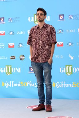 GiFFONI VALLE PIANA - 22 Temmuz 2021: Valerio Lundini Giffoni Film Festivali 50 Plus - 22 Temmuz 2021 Giffoni Valle Piana, İtalya.