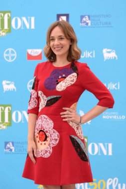 GIFFONI VALLE PIANA - 25 Temmuz 2021: Sara Lazzaro Giffoni Film Festivali 50 Plus - 25 Temmuz 2021 Giffoni Valle Piana, İtalya.