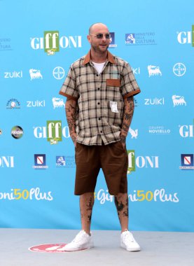 Giffoni Film Festivali 50 Plus 'ta Clemente Maccaro takma adıyla 25 Temmuz 2021 Giffoni Valle Piana, İtalya' da..