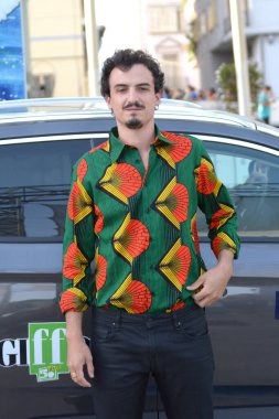 Giffoni Film Festivali 50 Plus 'ta Daniele Folcarelli takma adı ile 29 Temmuz 2021' de Giffoni Valle Piana, İtalya 'da gösterime girdi..