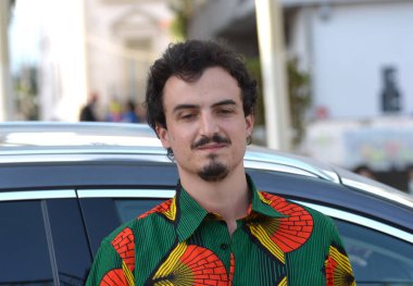 Giffoni Film Festivali 50 Plus 'ta Daniele Folcarelli takma adı ile 29 Temmuz 2021' de Giffoni Valle Piana, İtalya 'da gösterime girdi..