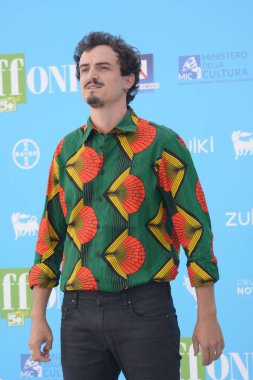 Giffoni Film Festivali 50 Plus 'ta Daniele Folcarelli takma adı ile 29 Temmuz 2021' de Giffoni Valle Piana, İtalya 'da gösterime girdi..