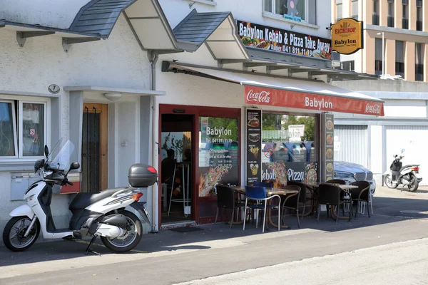 Brunnen Switzerland August 2020 Restaurant Window Front Which Two Tables — Stock Photo, Image